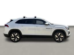 Volkswagen Atlas Cross Sport 2.0T SE w/Technology FWD 2026 — side view