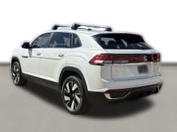 Volkswagen Atlas Cross Sport 2.0T SE w/Technology FWD 2026 — side view