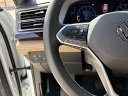 Volkswagen Atlas Cross Sport 2.0T SE w/Technology FWD 2026 — side view
