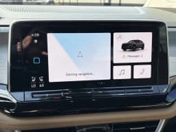 Volkswagen Atlas Cross Sport 2.0T SE w/Technology FWD 2026 — side view