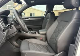 Volkswagen Atlas Cross Sport 2.0T SE w/Technology FWD 2026 — side view