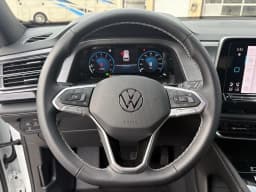Volkswagen Atlas Cross Sport 2.0T SE w/Technology FWD 2026 — side view