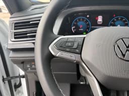 Volkswagen Atlas Cross Sport 2.0T SE w/Technology FWD 2026 — side view