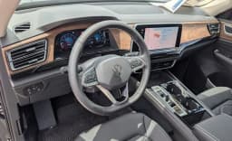Volkswagen Atlas 2.0T SE w/Technology FWD 2026 — side view