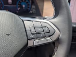 Volkswagen Atlas 2.0T SE w/Technology FWD 2026 — side view