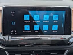 Volkswagen Atlas 2.0T SE w/Technology FWD 2026 — side view