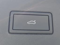 Volkswagen Atlas 2.0T SE w/Technology FWD 2026 — side view