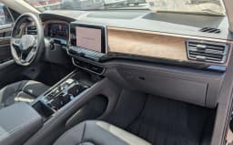 Volkswagen Atlas 2.0T SE w/Technology FWD 2026 — side view