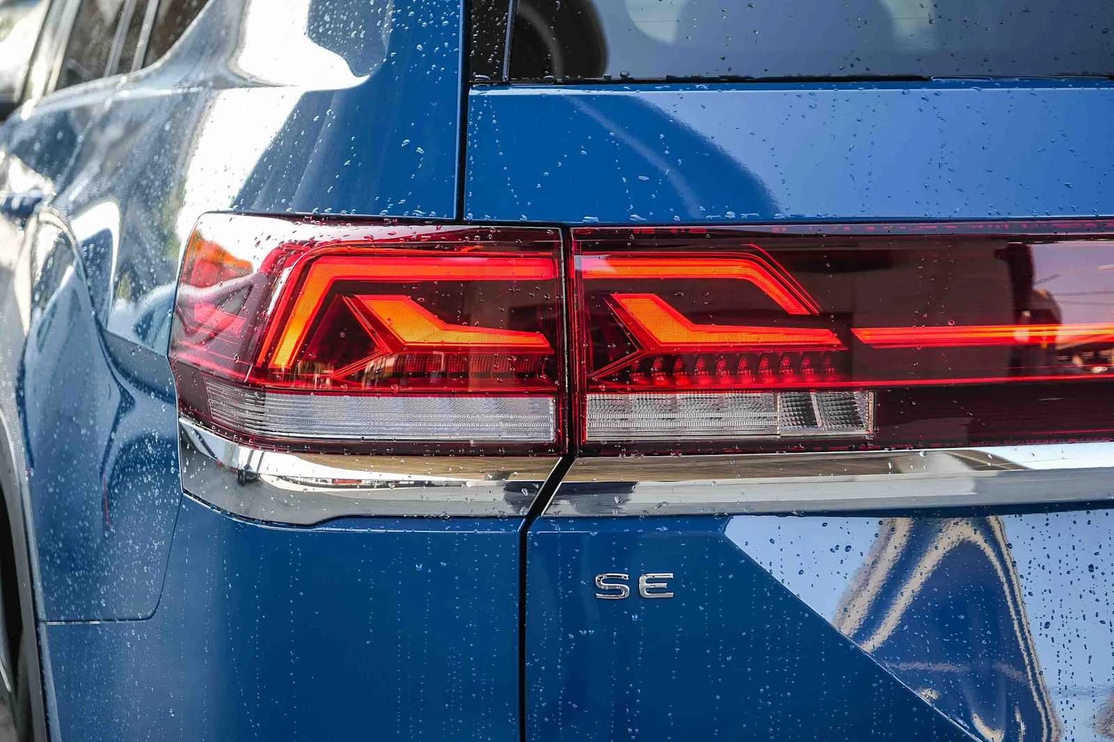 Volkswagen Atlas 2.0T SE w/Technology FWD 2026 — side view