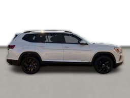 Volkswagen Atlas 2.0T SE w/Technology FWD 2026 — side view