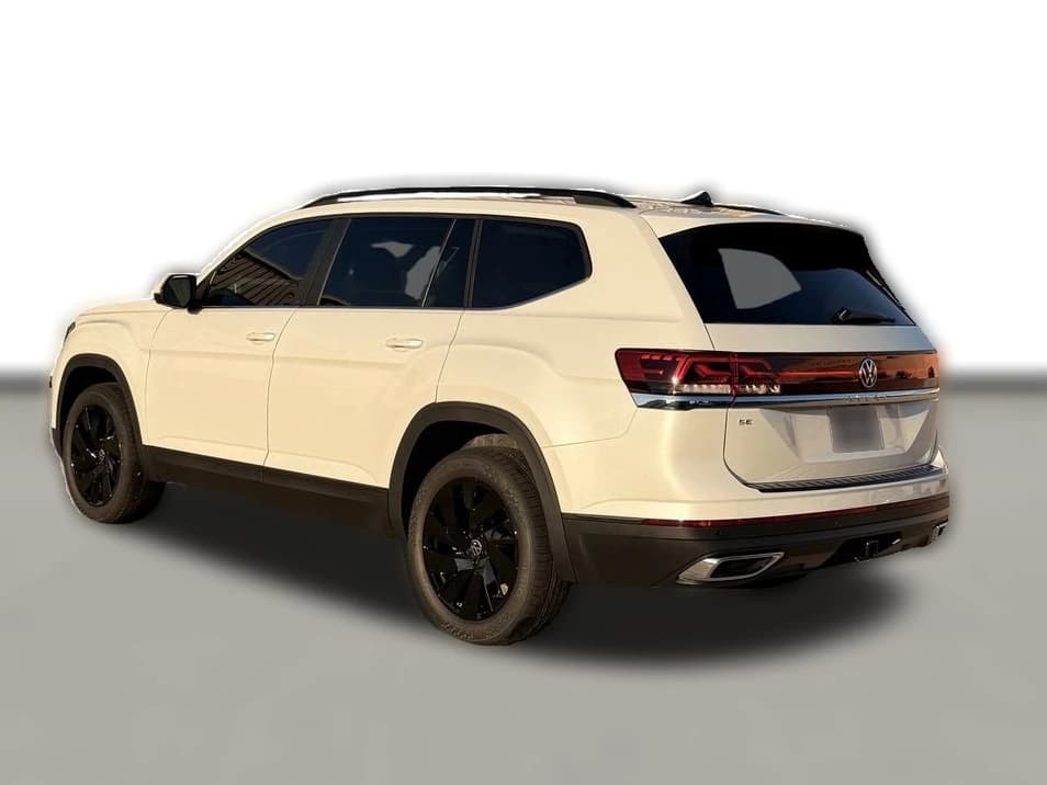 Volkswagen Atlas 2.0T SE w/Technology FWD 2026 — side view