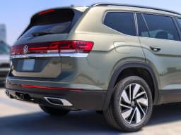 Volkswagen Atlas 2.0T SE w/Technology FWD 2026 — side view