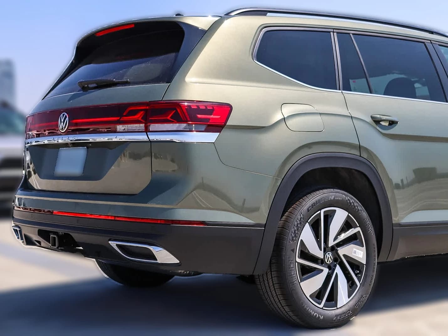 Volkswagen Atlas 2.0T SE w/Technology FWD 2026 — side view