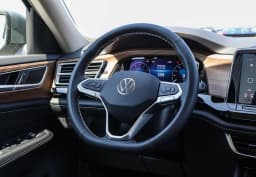 Volkswagen Atlas 2.0T SE w/Technology FWD 2026 — side view