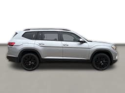 Volkswagen Atlas 2.0T SE w/Technology FWD 2026 — side view