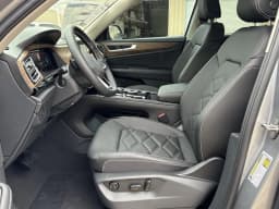 Volkswagen Atlas 2.0T SE w/Technology FWD 2026 — side view