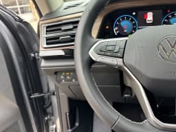 Volkswagen Atlas 2.0T SE w/Technology FWD 2026 — side view