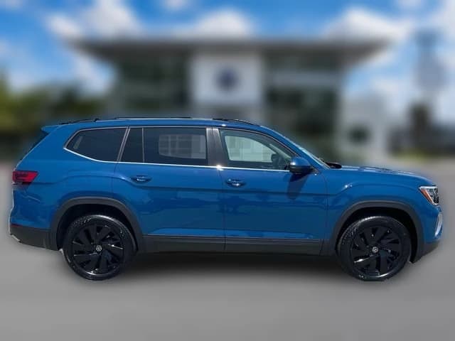 Volkswagen Atlas 2.0T SE w/Technology FWD 2026 — side view
