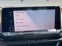 Volkswagen Atlas 2.0T SE w/Technology FWD 2026 — side view