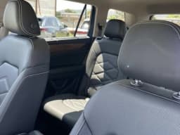 Volkswagen Atlas 2.0T SE w/Technology FWD 2026 — side view