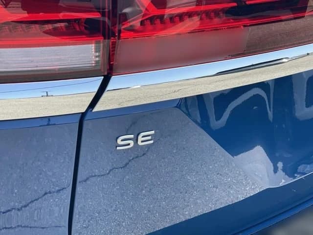 Volkswagen Atlas 2.0T SE w/Technology FWD 2026 — side view