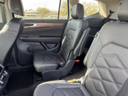 Volkswagen Atlas 2.0T SE w/Technology FWD 2025 — side view