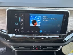 Volkswagen Atlas 2.0T SE w/Technology FWD 2025 — side view
