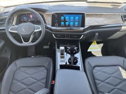 Volkswagen Atlas 2.0T SE w/Technology FWD 2025 — side view