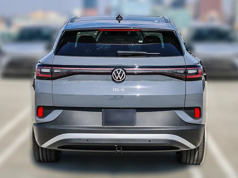 Volkswagen ID.4 Pro S Plus AWD 2025 — side view