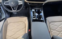 Volkswagen Atlas Cross Sport 2.0T SE w/Technology 4MOTION 2026 — side view
