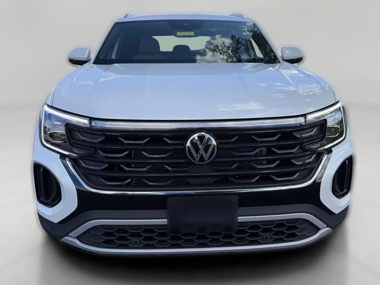 Volkswagen Atlas Cross Sport 2.0T SE w/Technology 4MOTION 2026 — side view