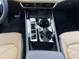Volkswagen Atlas Cross Sport 2.0T SE w/Technology 4MOTION 2026 — side view