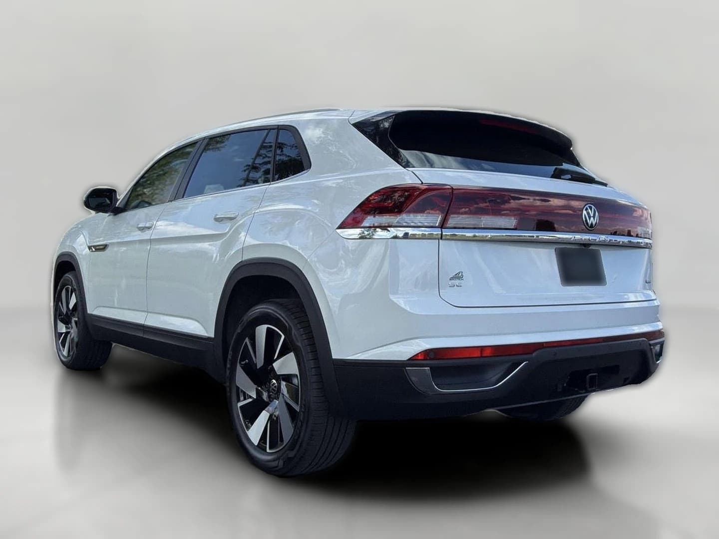 Volkswagen Atlas Cross Sport 2.0T SE w/Technology 4MOTION 2026 — side view