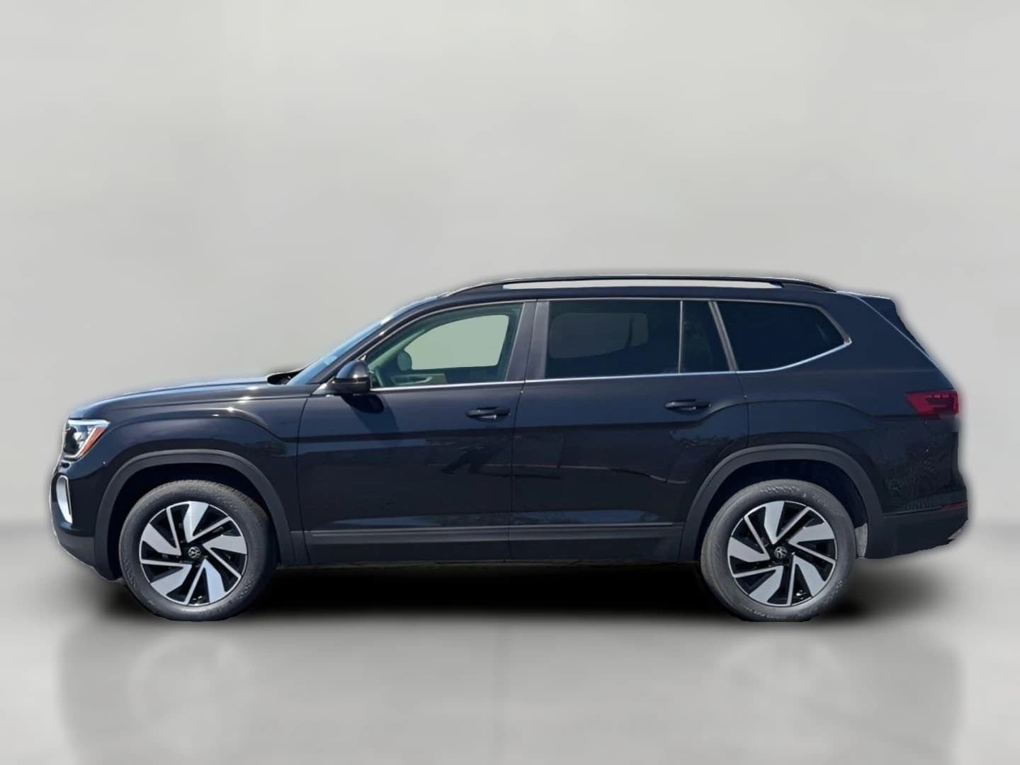 Volkswagen Atlas 2.0T SE w/Technology 4MOTION 2026 — side view