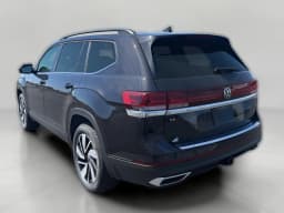 Volkswagen Atlas 2.0T SE w/Technology 4MOTION 2026 — side view