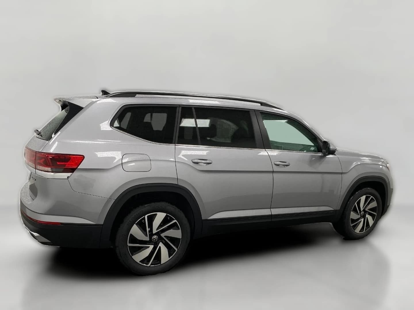 Volkswagen Atlas 2.0T SE w/Technology 4MOTION 2026 — side view