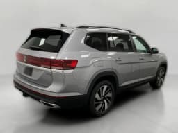 Volkswagen Atlas 2.0T SE w/Technology 4MOTION 2026 — side view
