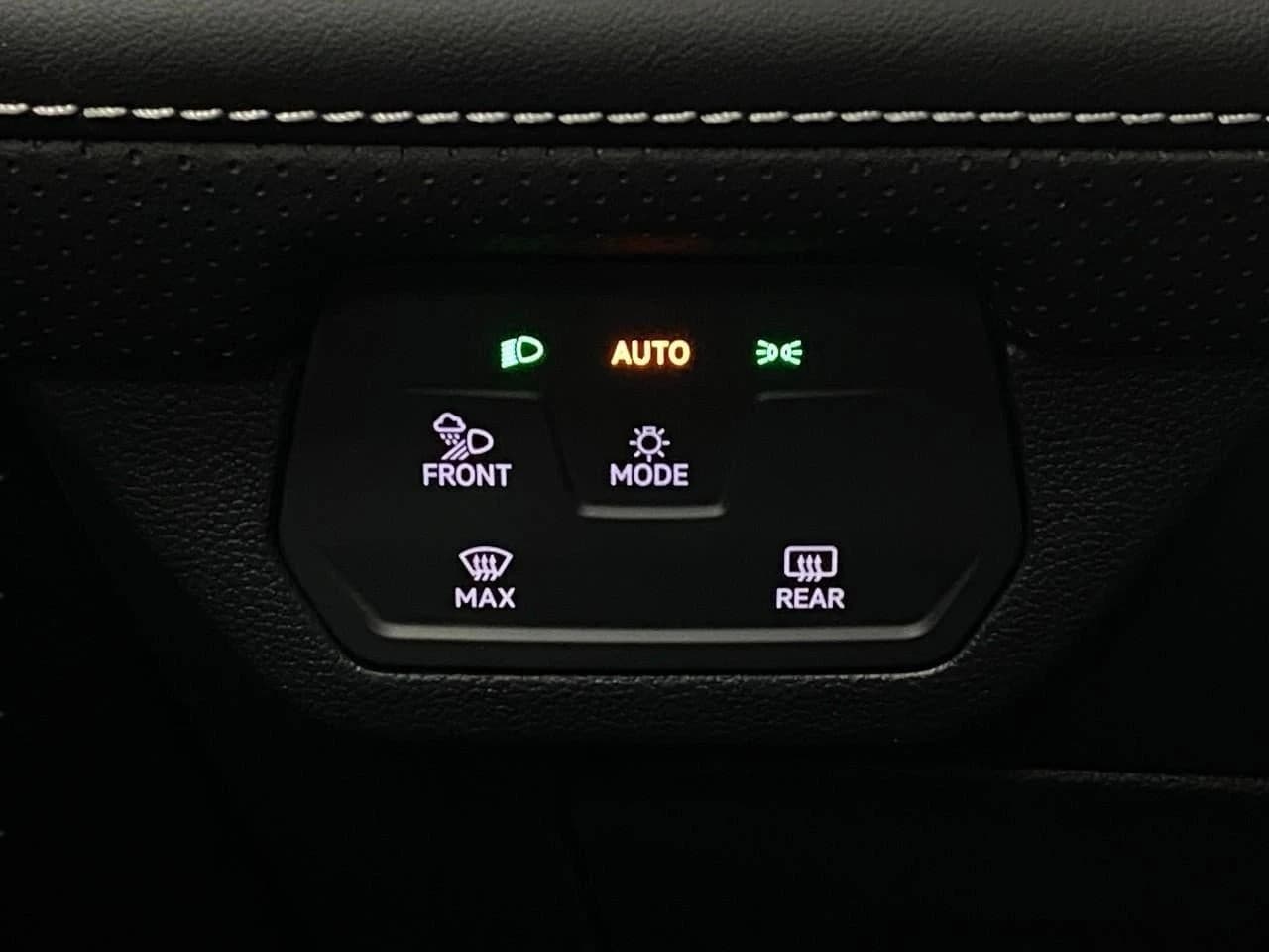 Volkswagen Atlas 2.0T SE w/Technology 4MOTION 2026 — side view