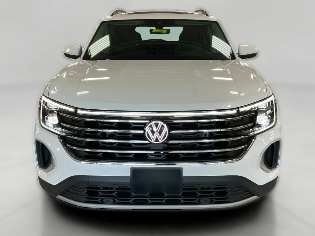 Volkswagen Atlas 2.0T SE w/Technology 4MOTION 2026 — side view