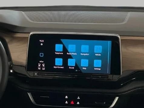 Volkswagen Atlas 2.0T SE w/Technology 4MOTION 2026 — side view