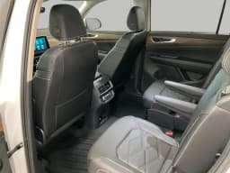 Volkswagen Atlas 2.0T SE w/Technology 4MOTION 2026 — side view