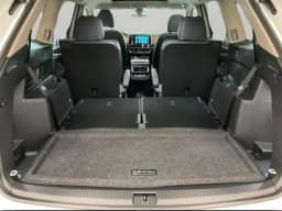 Volkswagen Atlas 2.0T SE w/Technology 4MOTION 2026 — side view
