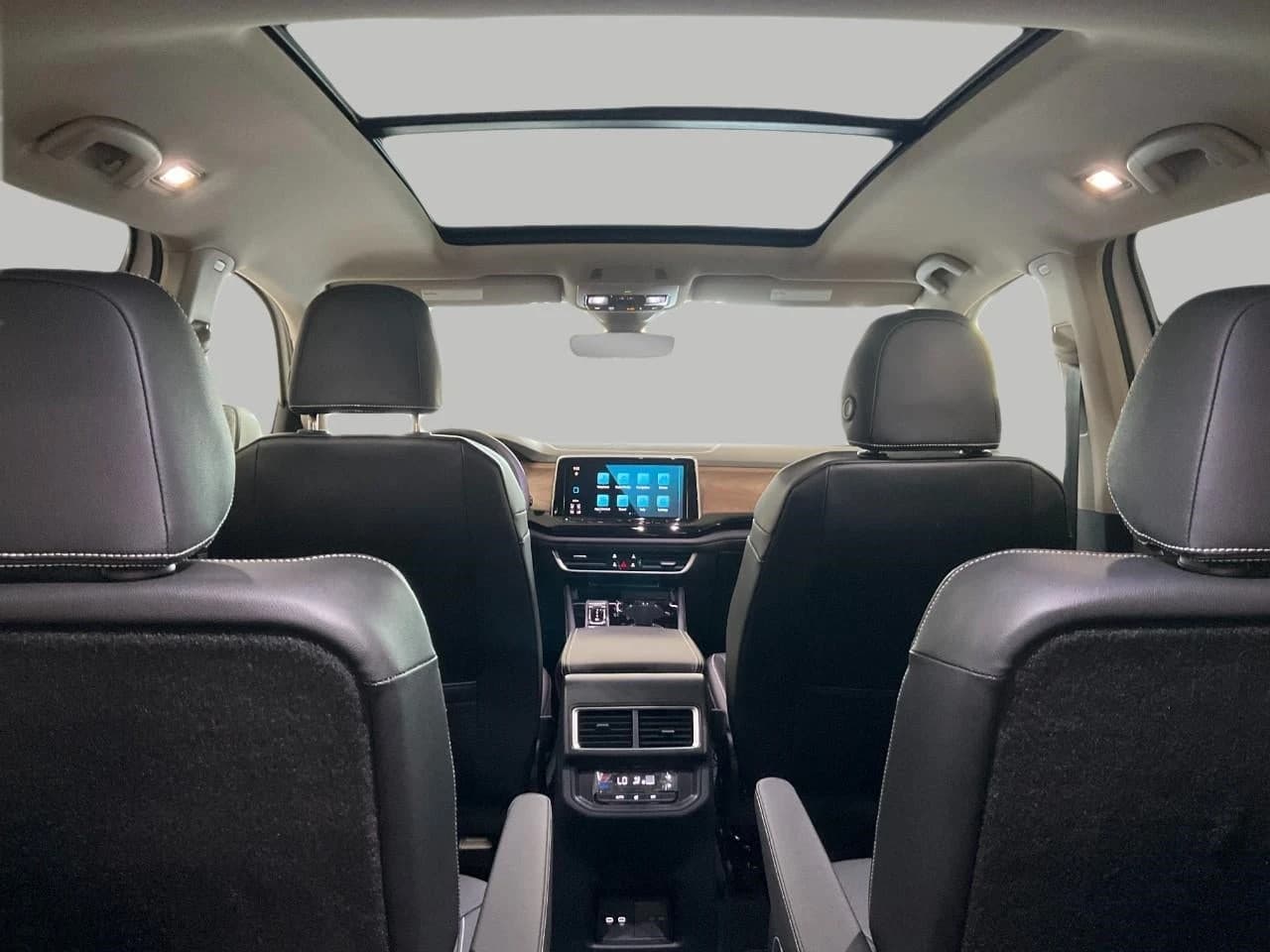 Volkswagen Atlas 2.0T SE w/Technology 4MOTION 2026 — side view