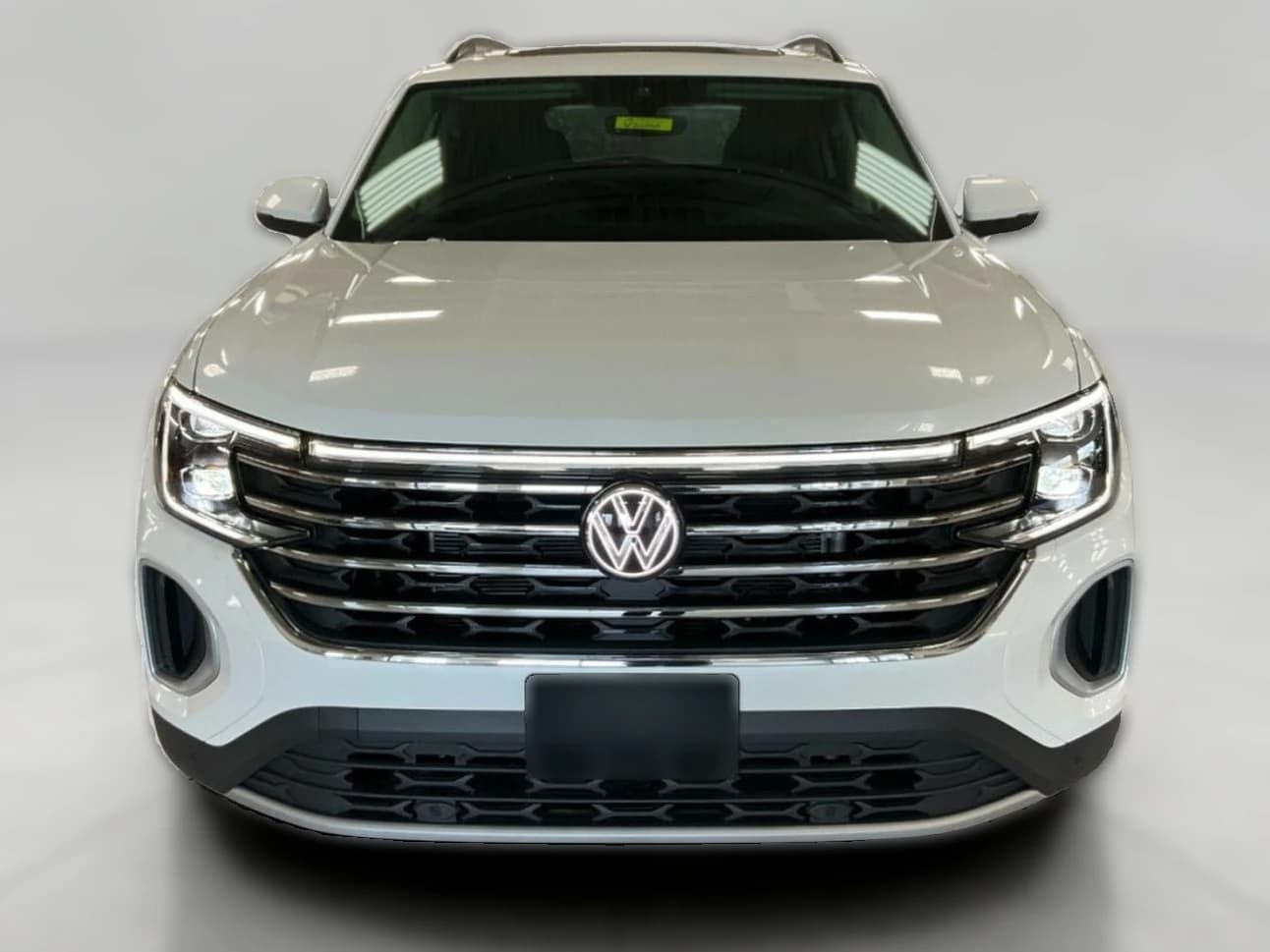 Volkswagen Atlas 2.0T SE w/Technology 4MOTION 2026 — side view