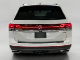 Volkswagen Atlas 2.0T SE w/Technology 4MOTION 2026 — side view