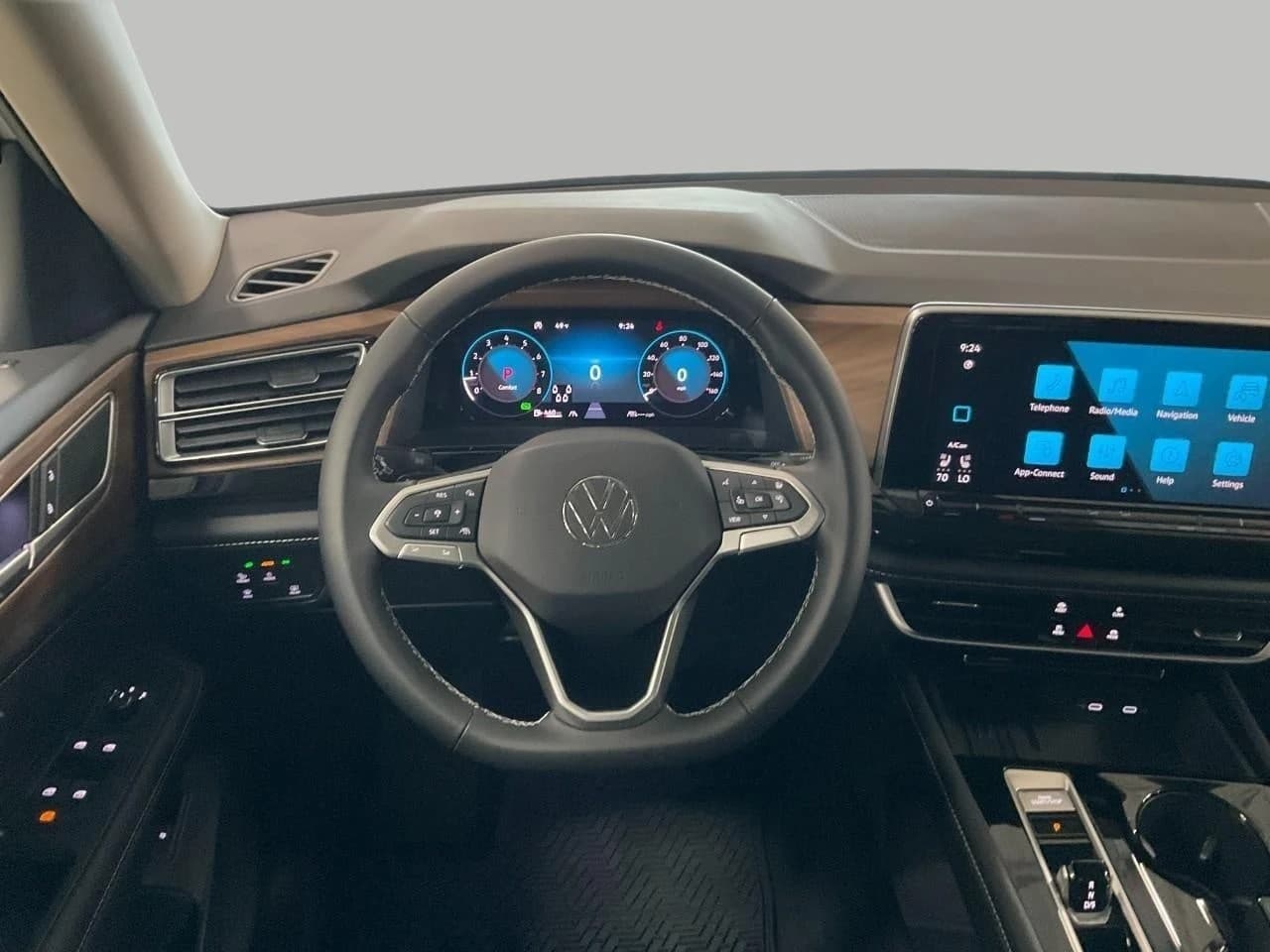 Volkswagen Atlas 2.0T SE w/Technology 4MOTION 2026 — side view