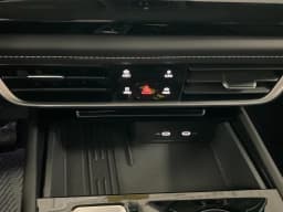 Volkswagen Atlas 2.0T SE w/Technology 4MOTION 2026 — side view