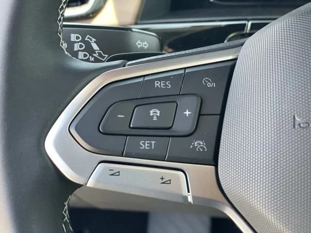 Volkswagen Atlas 2.0T SE w/Technology 4MOTION 2026 — side view