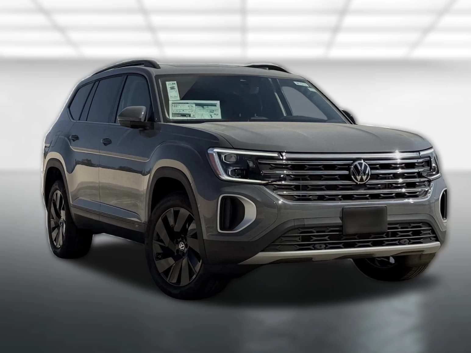Volkswagen Atlas 2.0T SE w/Technology 4MOTION 2026 — side view