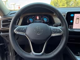Volkswagen Atlas 2.0T SE w/Technology 4MOTION 2026 — side view